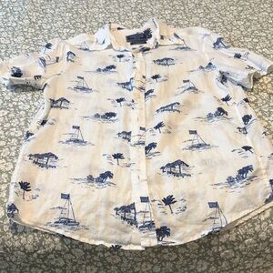 Men’s vineyard vines linen shirt
Short sleeve, size small